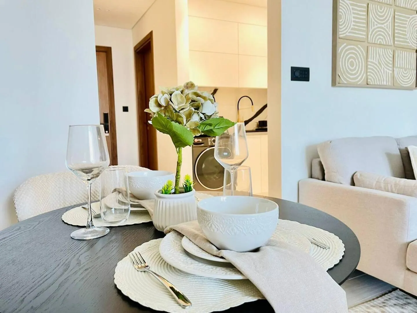 Modern Studio Business Bay Burj Khalifa View Dubai Apartment