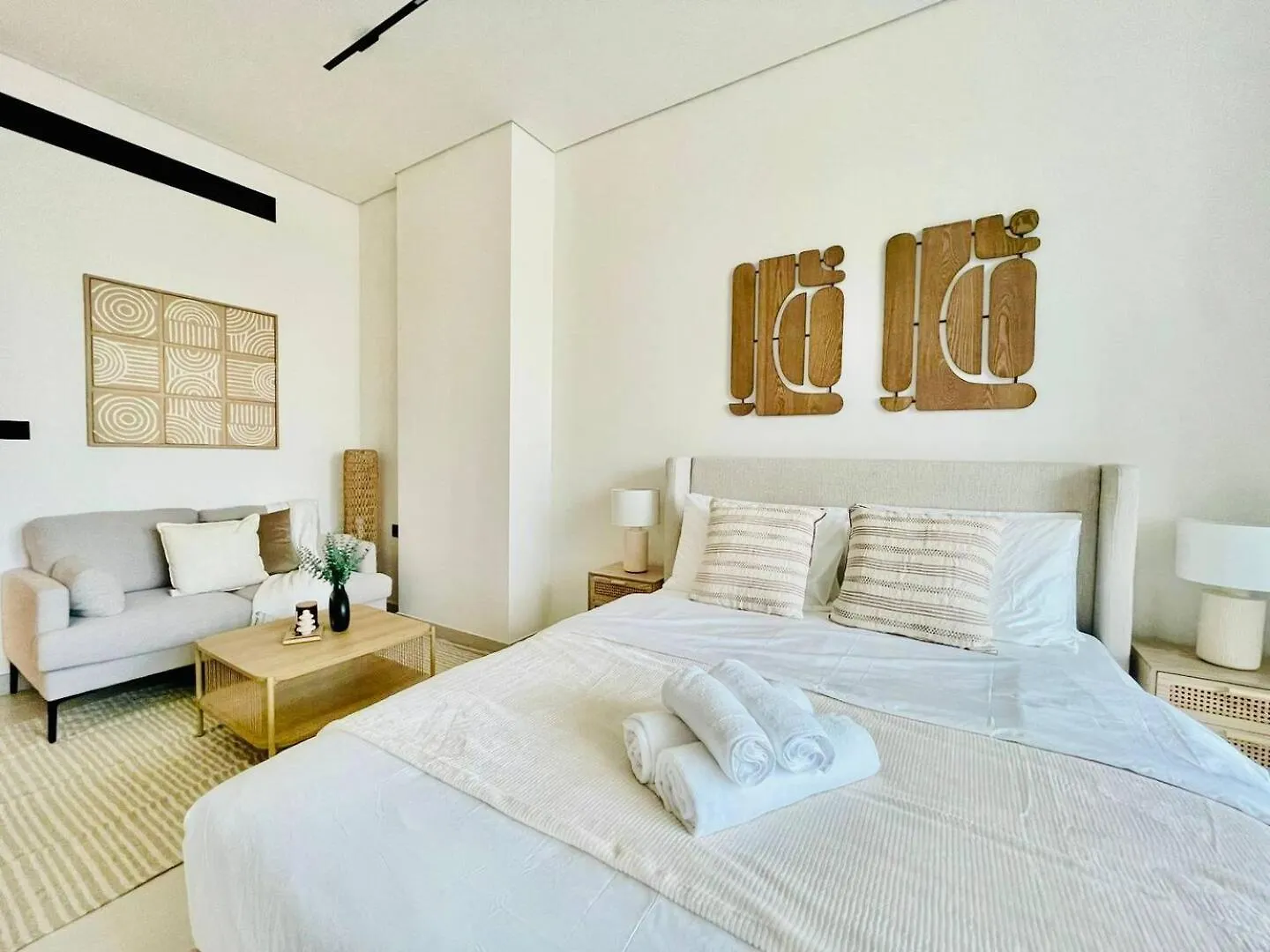 Apartment Modern Studio Business Bay Burj Khalifa View Dubai