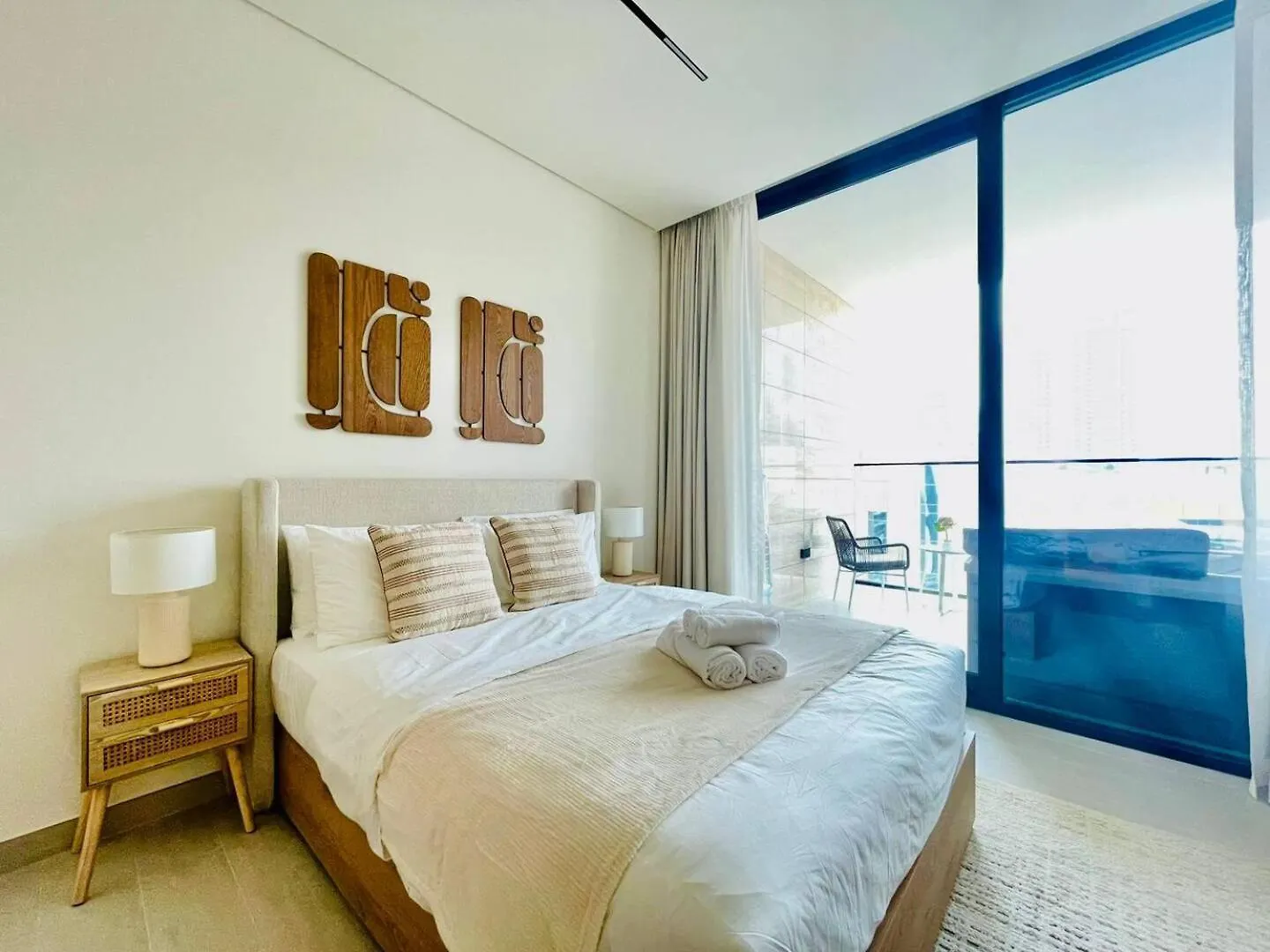 Apartment Modern Studio Business Bay Burj Khalifa View Dubai